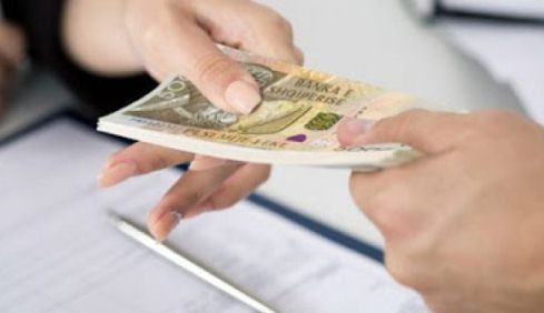Kush paguhet me shume ne Shqiperi: Paga per secilin profesion sipas INSTAT